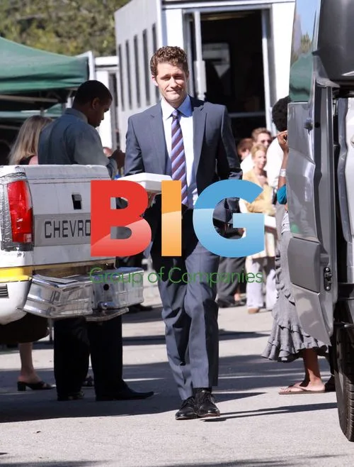 Mathew Morrison at Glee Set