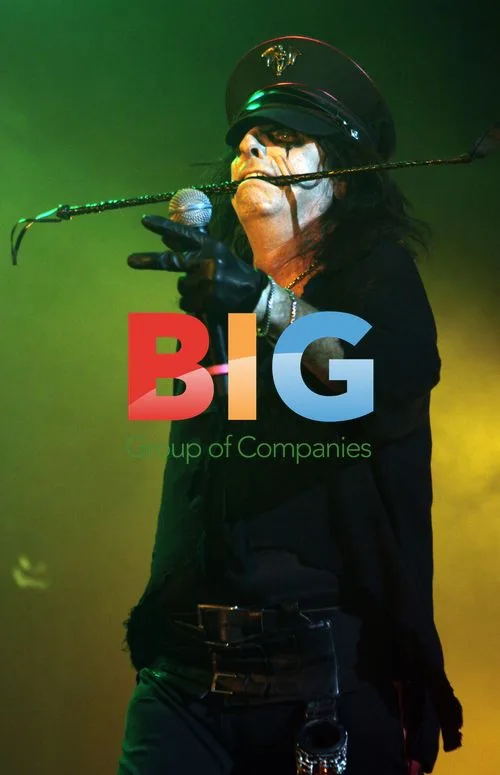 Alice Cooper Performs Sold-Out London Show