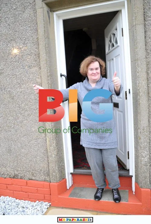 Susan Boyle Handles Fireworks Near Home