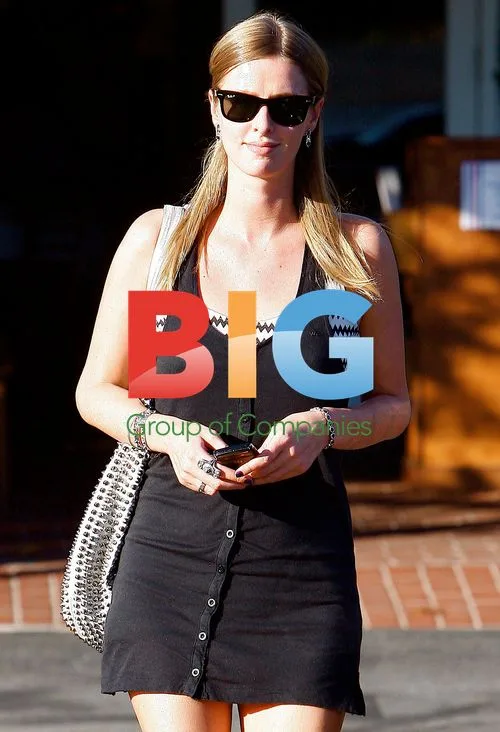 Paris and Nicky Hilton Shopping in Beverly Hills