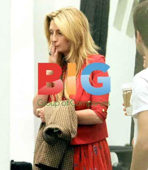 Mischa Barton at Warren Tricomi Salon