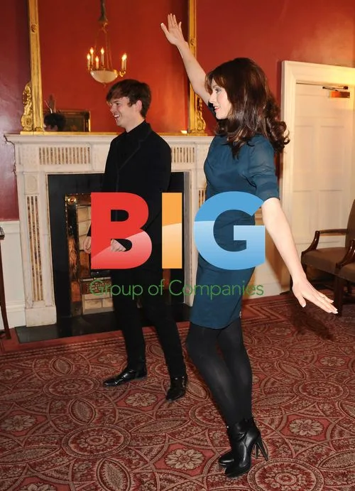 Sophie Ellis Bextor & Richard Jones Demo Kinect