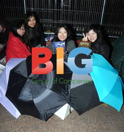 Harry Potter Fans Camp Overnight in London