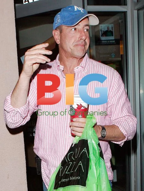 Michael Lohan Visits Lindsay Lohan in Rehab
