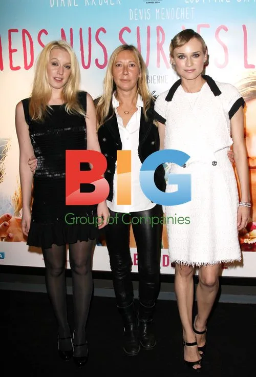 Pieds nus sur les limaces Paris Premiere