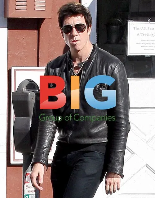 Dylan McDermott channels Elvis in Venice