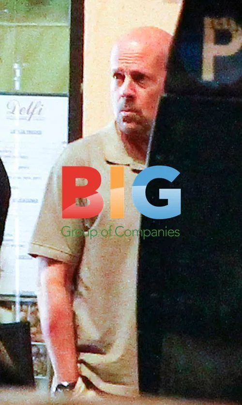 Bruce Willis on set in Madrid