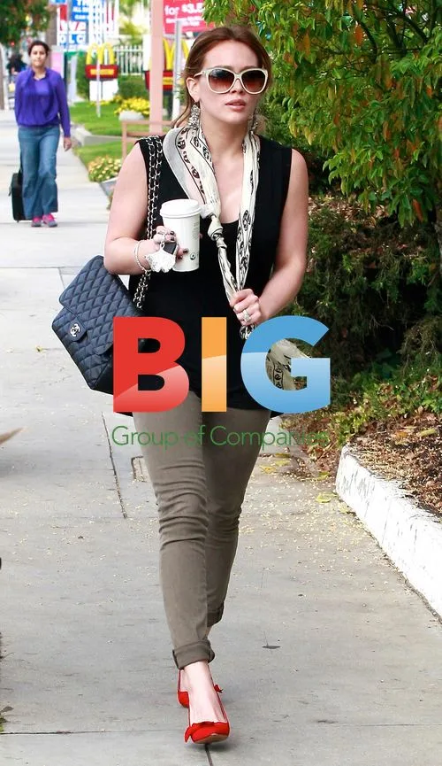 Hilary Duff visits doctor in Encino, LA
