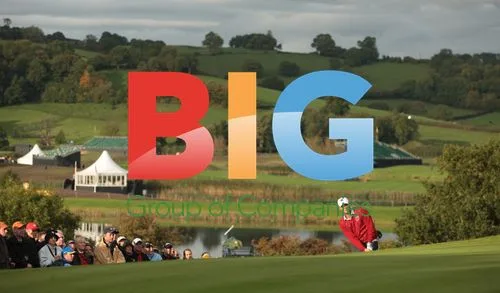 Jeff Overton Chips at 2010 Ryder Cup