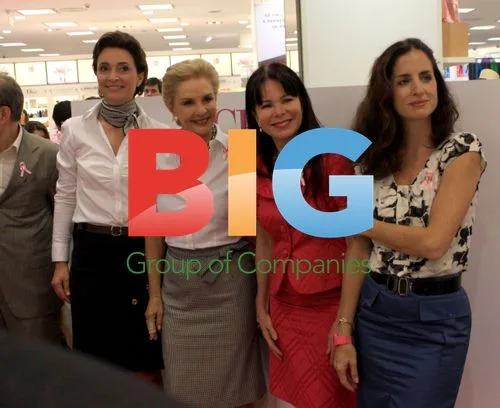 Carolina Herrera promotes breast cancer campaign