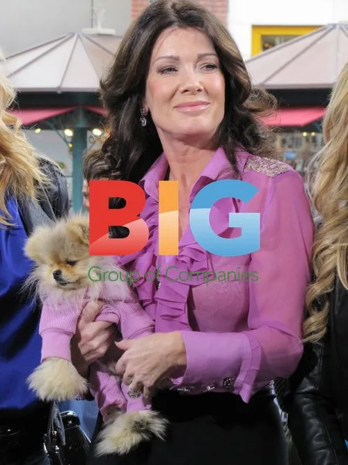 Lisa VanderPump visits "Extra"