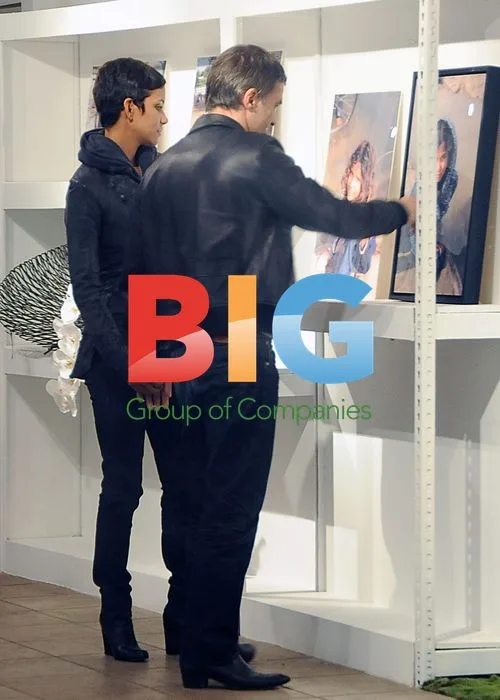 Halle Berry and Oliver Martinez at Photo Exhibit