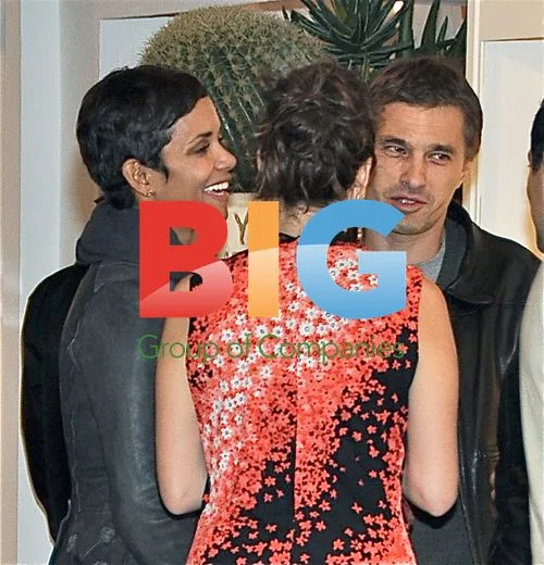 Halle Berry and Oliver Martinez at Exhibition