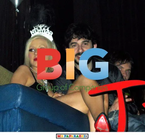 Christina Aguilera Rings in New Year