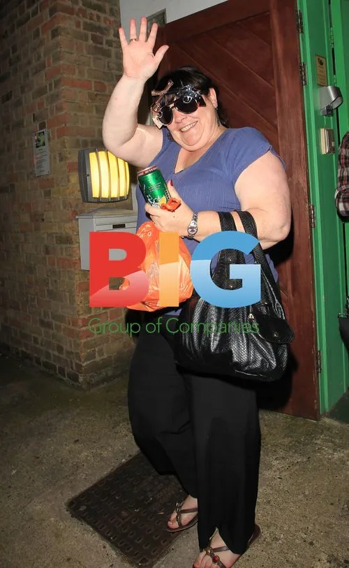 X Factor Contestants Leaving Rehearsal