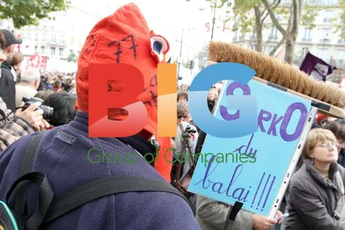 Left wing leaders march in Paris pension protest