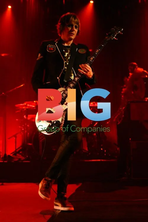 Manic Street Preachers perform live