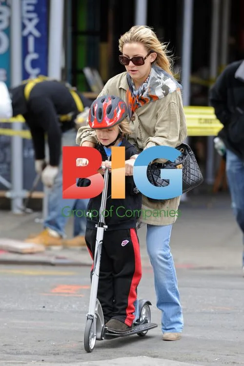 Kate Hudson Skateboards with Son Ryder in NYC