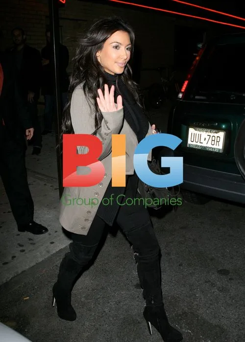 Kim Kardashian at Amsterdam Billiards