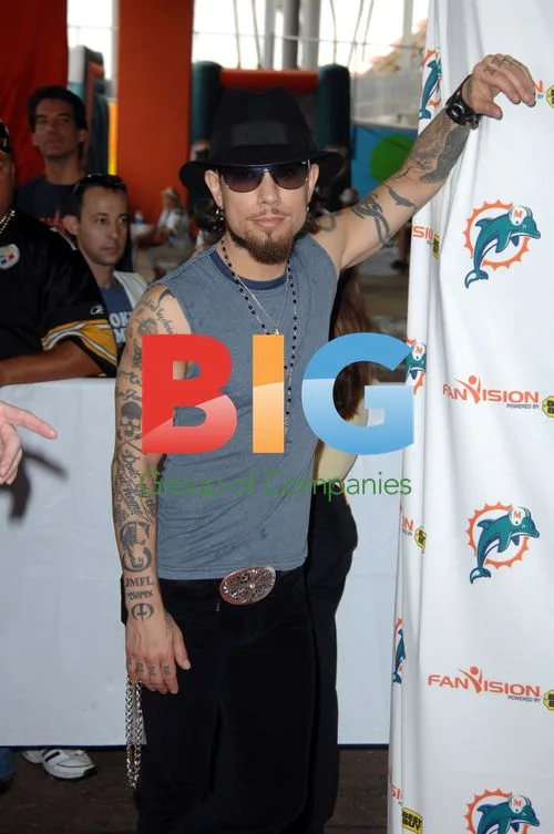 Jane's Addiction's Dave Navarro and Velvet Revolver's Matt Sorum