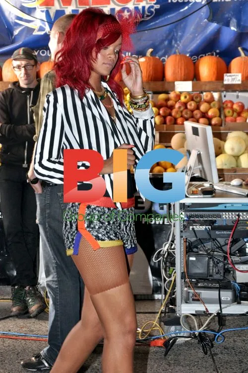 Rihanna & Drake Film Music Video