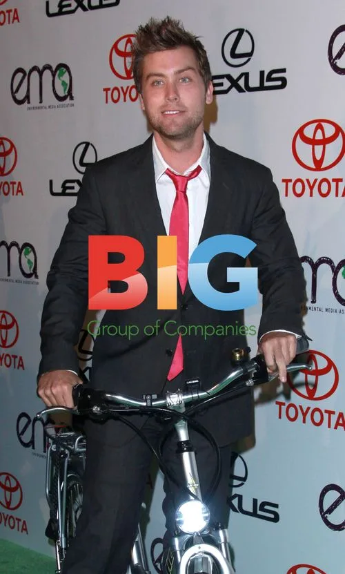 Lance Bass at 2010 Environmental Media Awards