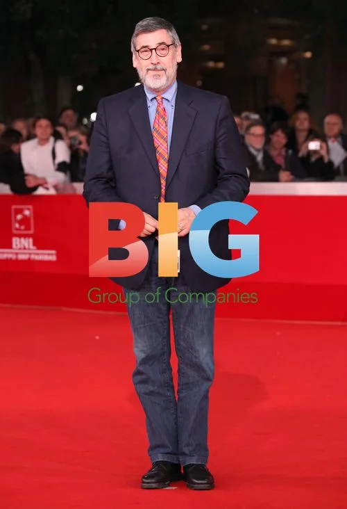 John Landis on red carpet for "Burke & Hare"