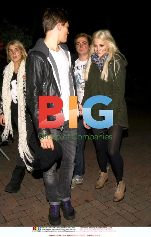 Pixie Lott and family enjoy Halloween at Thorpe Park