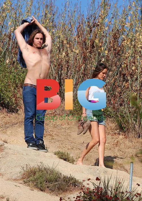 Isabel Lucas Enjoys Hike with Mystery Man