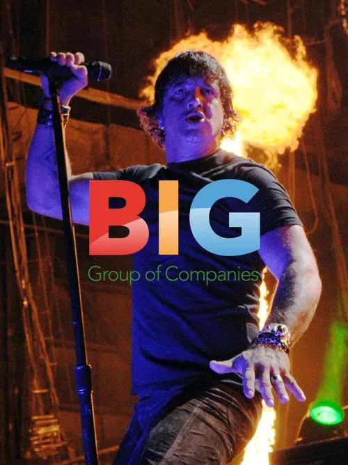 Scott Stapp of Creed Performs