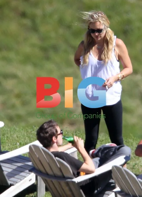 Kate Hudson and Matthew Bellamy on Swiss Alps Holiday