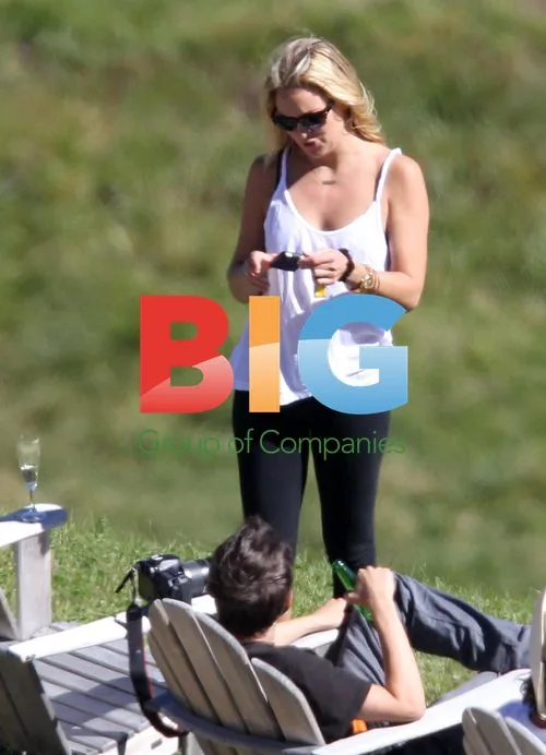 Kate Hudson and Matthew Bellamy on Swiss Alps Vacation
