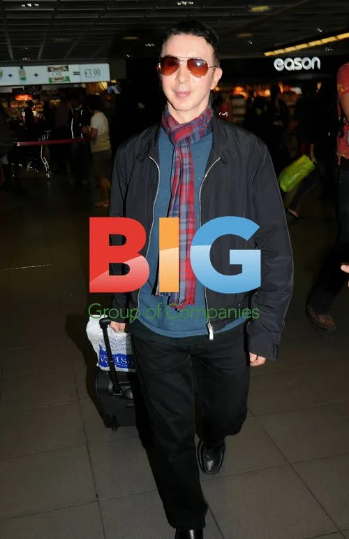 Celebs at Dublin Airport and Hotel