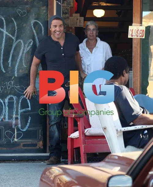 Jeremy Piven Visits Anouk Deli
