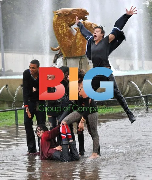 Miley Cyrus, Ashley Greene and Douglas Booth on LOL set in Paris