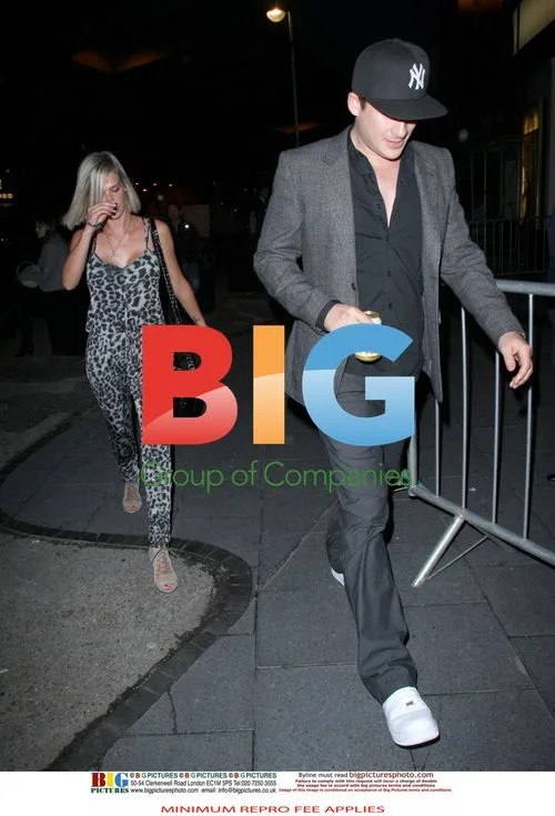 Lee Ryan and Samantha Miller go to Ricky Gervais show