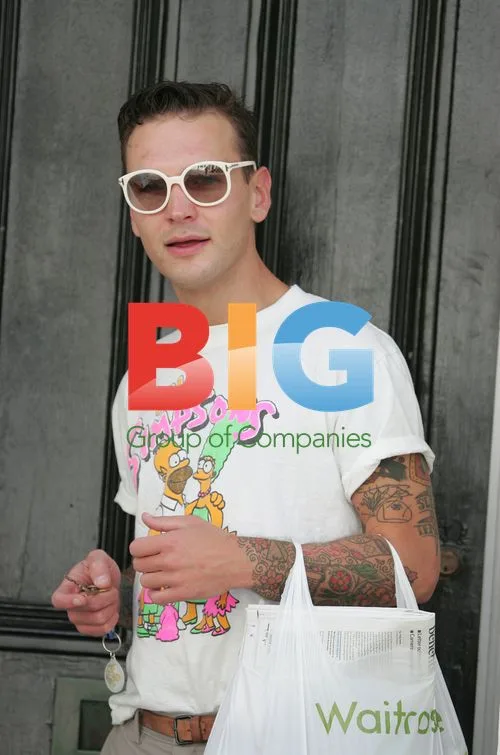 Ultimate Big Brother's Sam Preston Goes Shopping