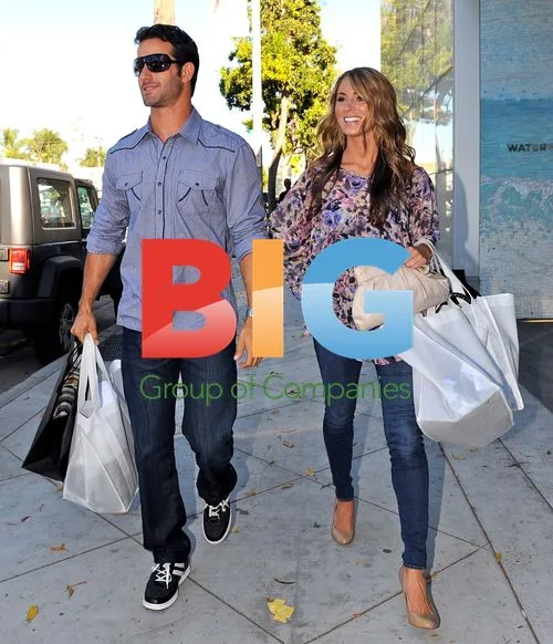 Reality TV Couple on Shopping Spree
