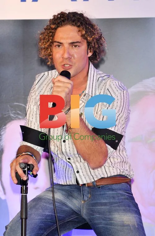 David Bisbal Sponsors Radio Season