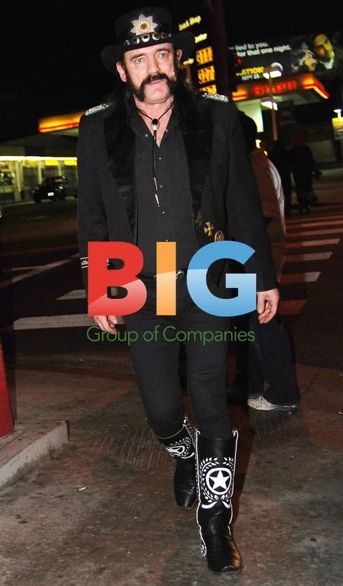 Lemmy Kilmister Leaves Tattoo Studio