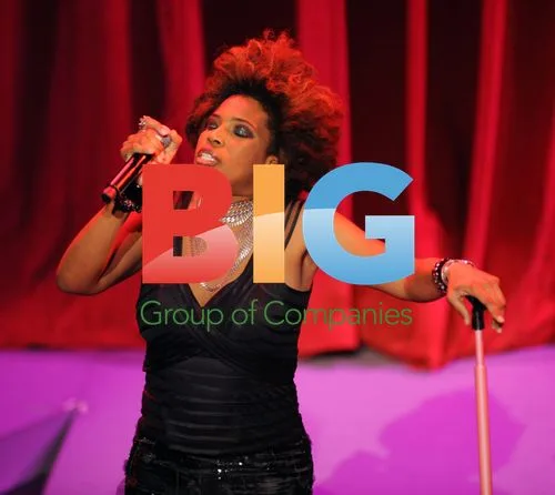 Macy Gray Performs at Glamorama