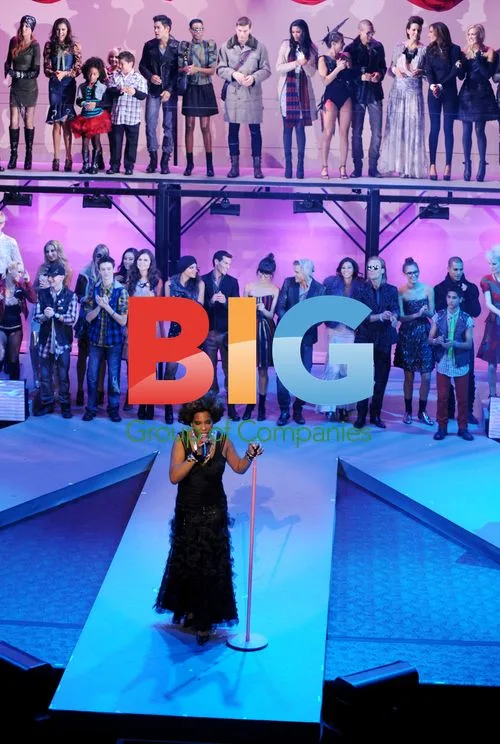 Macy Gray Performs at Macy's Glamorama
