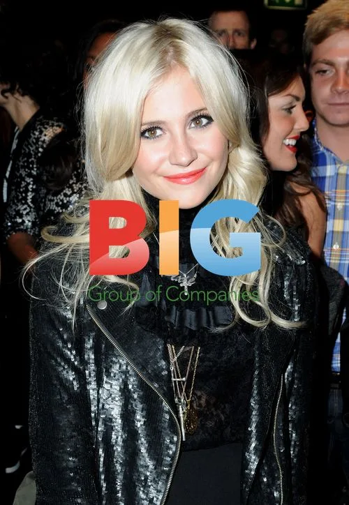 Pixie Lott at Ashish S/S 2011 Fashion Show