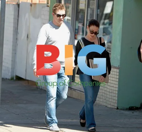 Kate Ritchie and Stuart Webb Shopping