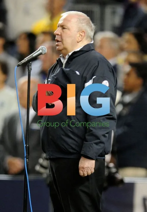 Frank Sinatra Jr. Sings National Anthem