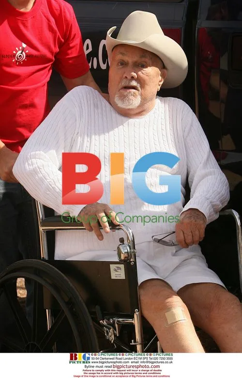 Tony Curtis at Sedona Arts Festival