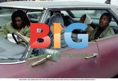 Eminem, Mekhi Phifer, Evan Jones & Deangelo Wilson on 8 Mile Set