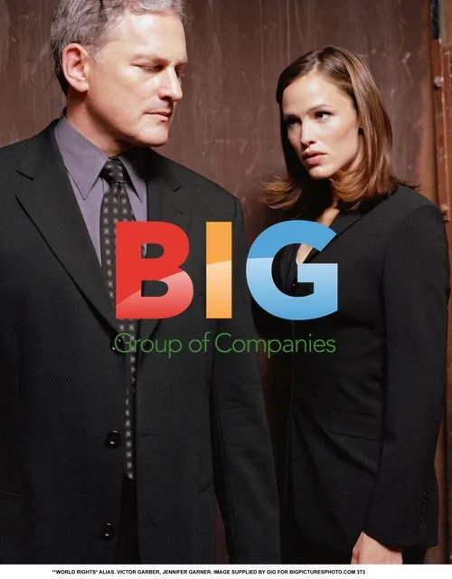 ALIAS Stars Victor Garber and Jennifer Garner