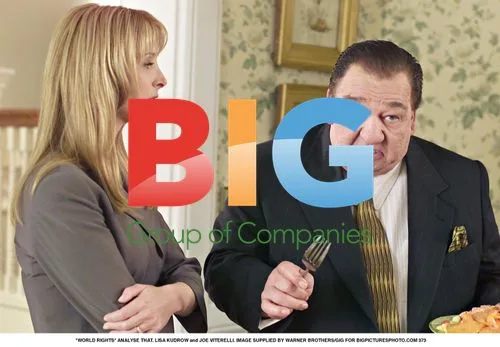 Lisa Kudrow and Joe Viterelli in Analyse That