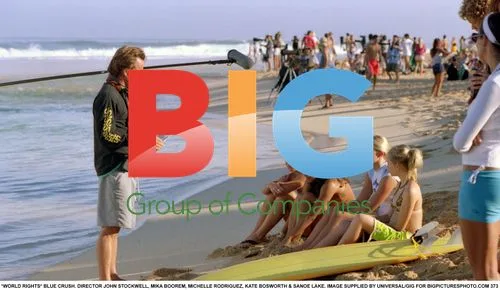 BLUE CRUSH - Cast Photo